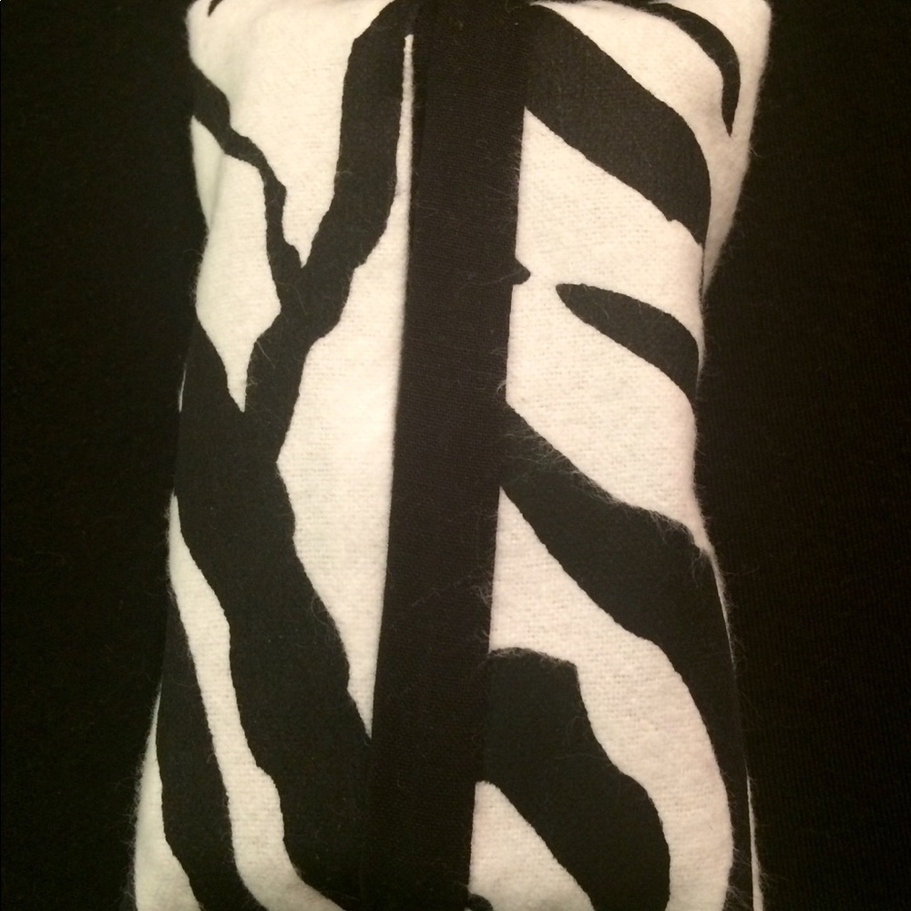 Bold Zebra Pocket Tissue Holder